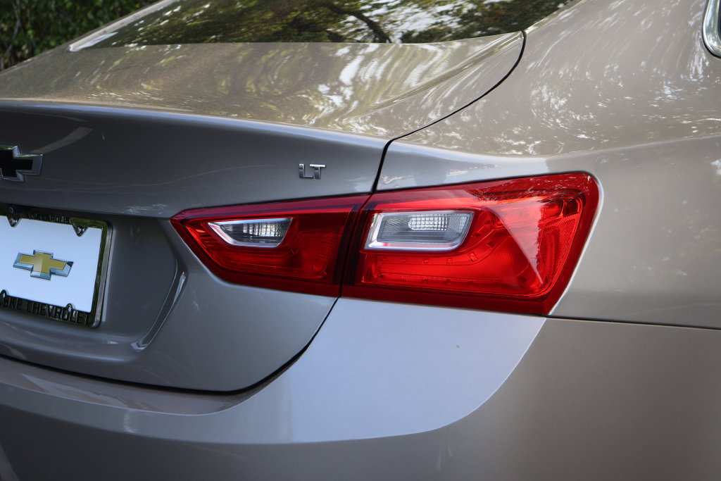 Thumbnail: 2023 Chevrolet Malibu - 8