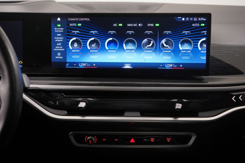 Thumbnail: 2023 BMW X7 - 13