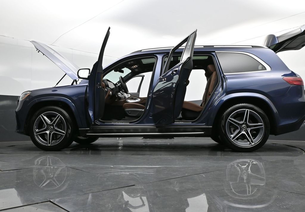 2025 Mercedes-Benz GLS 450 4MATIC