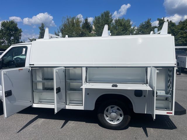 2026 Ford E-350 Cutaway 