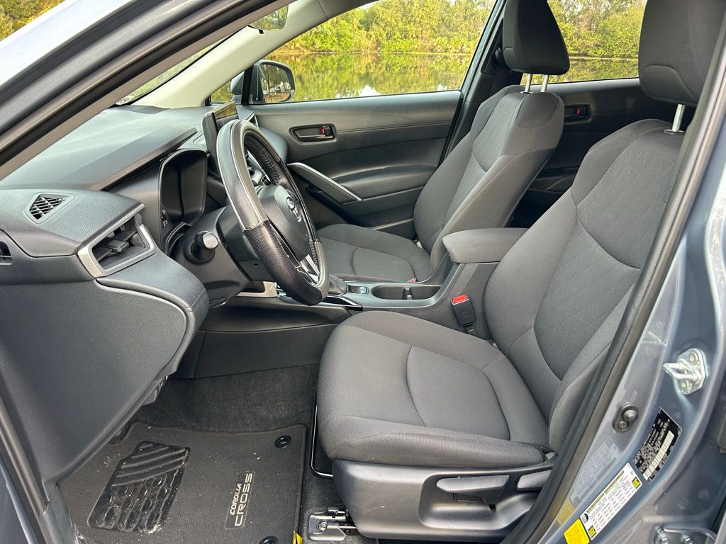 Thumbnail: 2024 Toyota Corolla Cross - 14