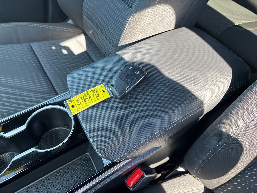 Used 2025 Chevrolet Equinox SUV