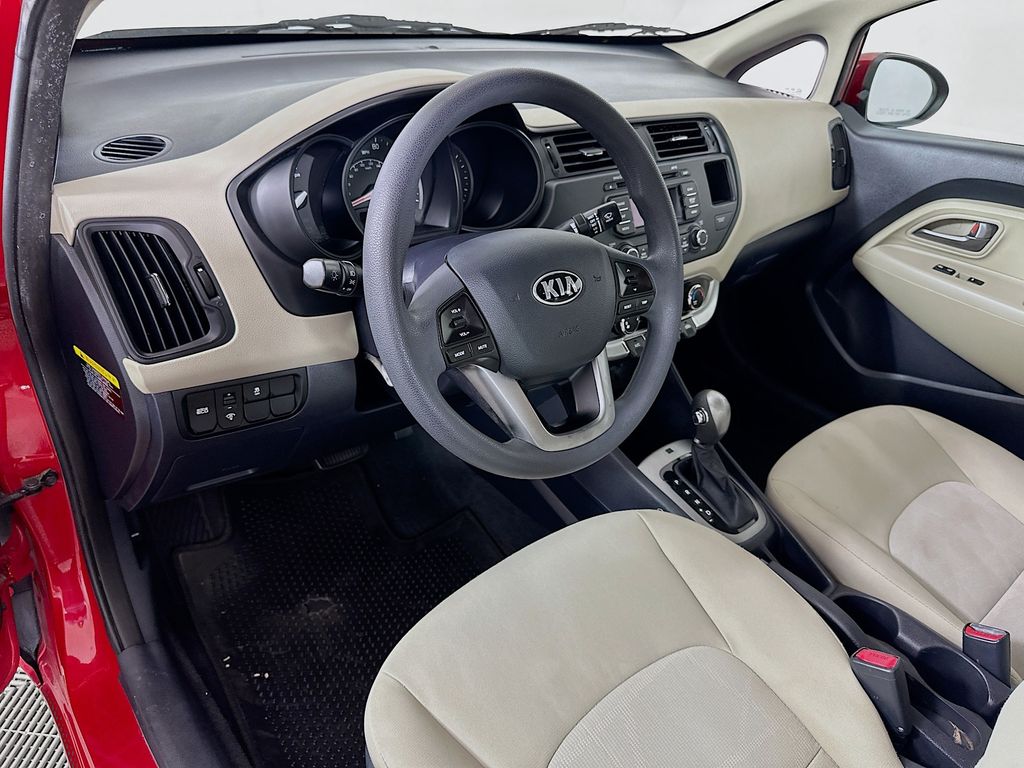 Thumbnail: 2013 Kia Rio - 9