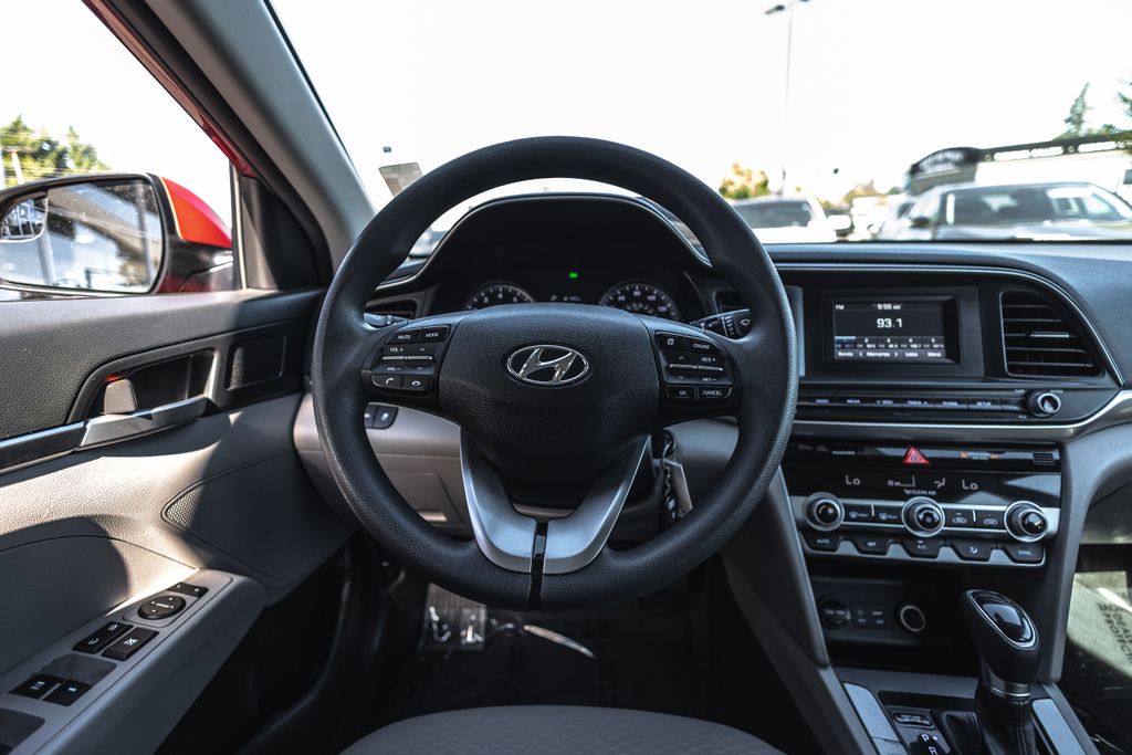 2020 Hyundai Elantra SE thumbnail 21