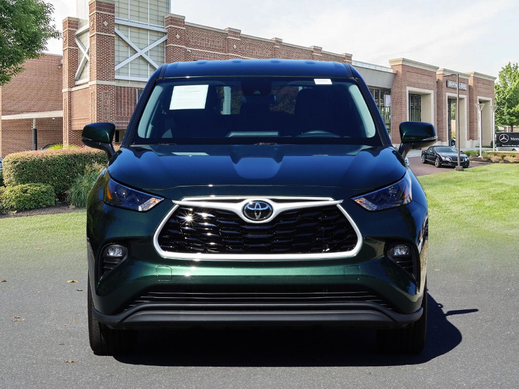 Thumbnail: 2024 Toyota Highlander - 2