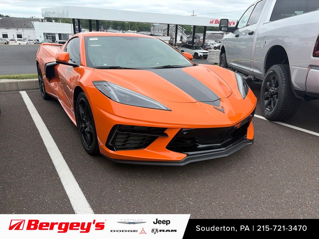 Amplify Orange Tintcoat 2022 Chevrolet Corvette Coupe Rear-Wheel Drive 8-Speed Dual Clutch