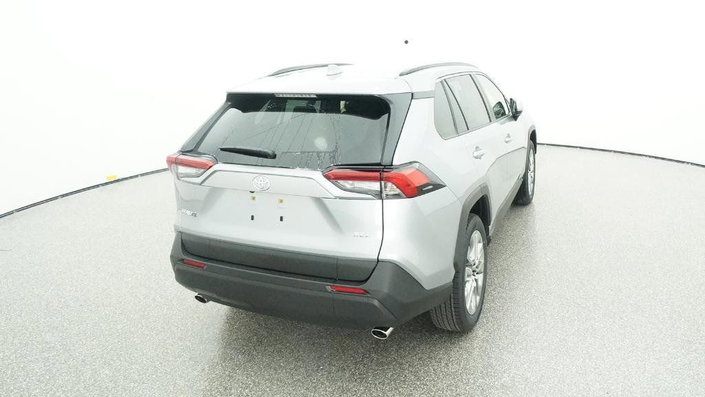 Thumbnail: 2025 Toyota RAV4 - 30