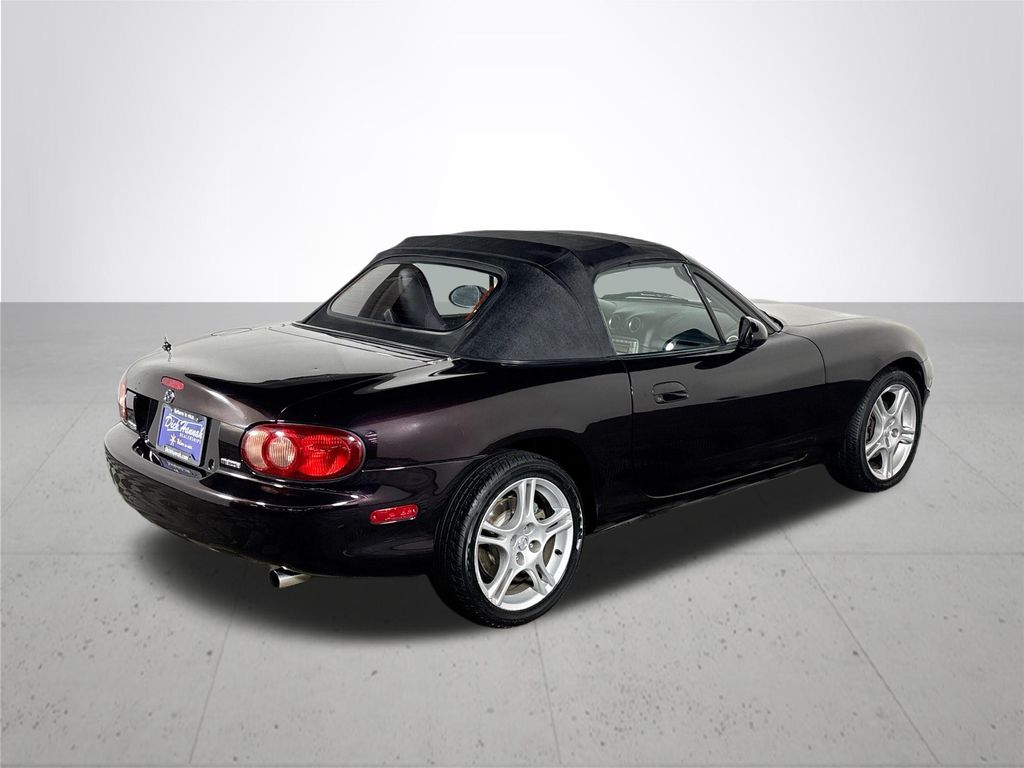 2004 Mazda Miata Base