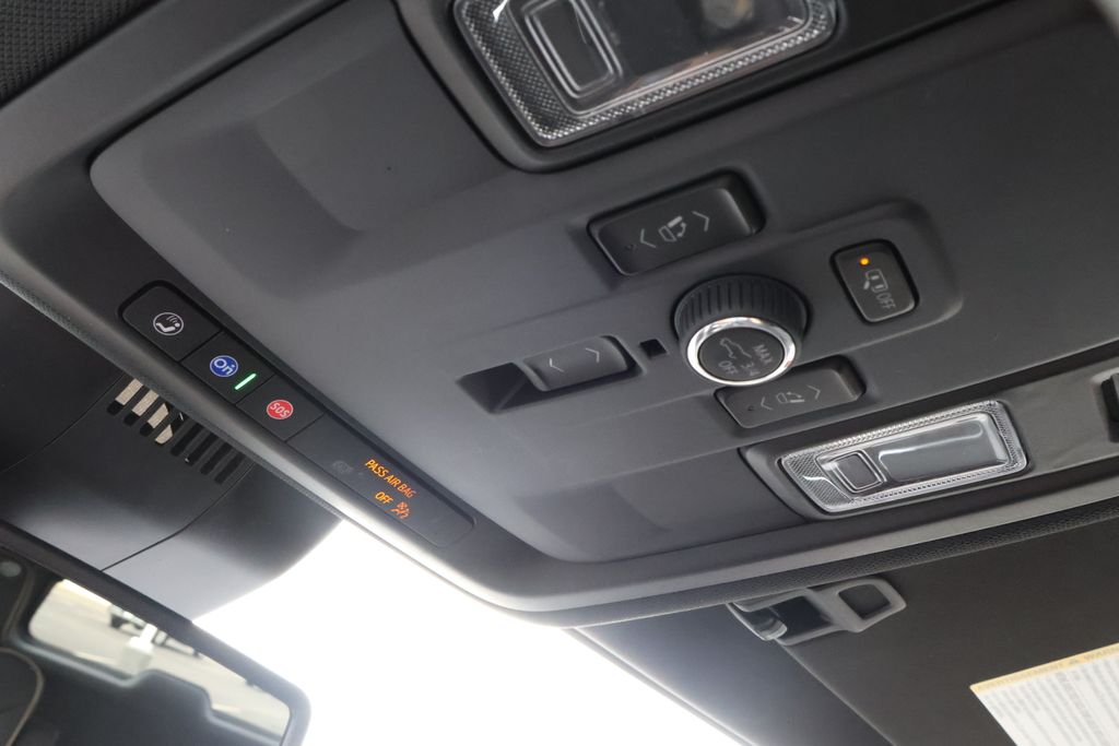 Thumbnail: 2025 Chevrolet Tahoe - 32