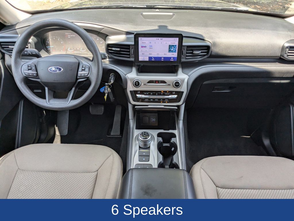 2021 Ford Explorer Base