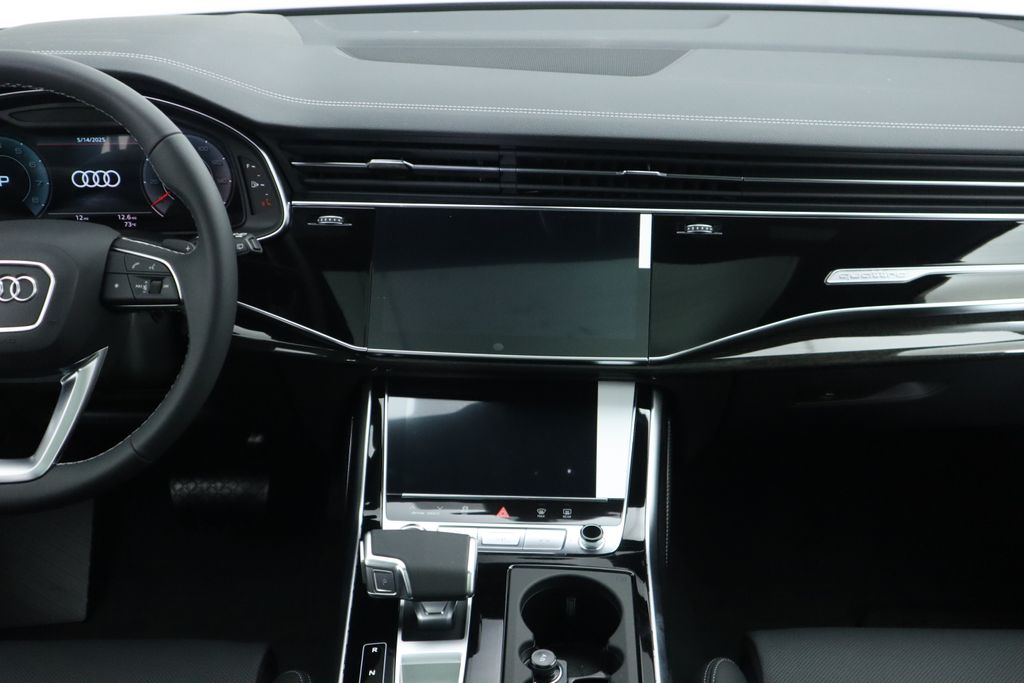 2025 Audi Q7  15