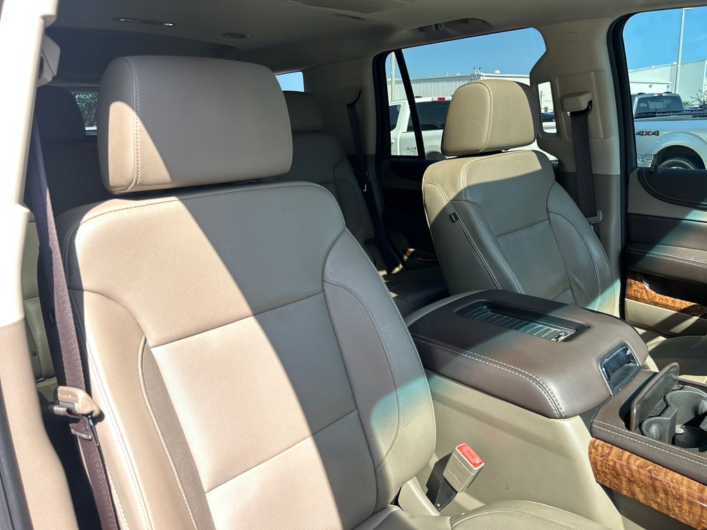 2020 Iridescent Pearl Tricoat Chevrolet Tahoe Premier RWD SUV