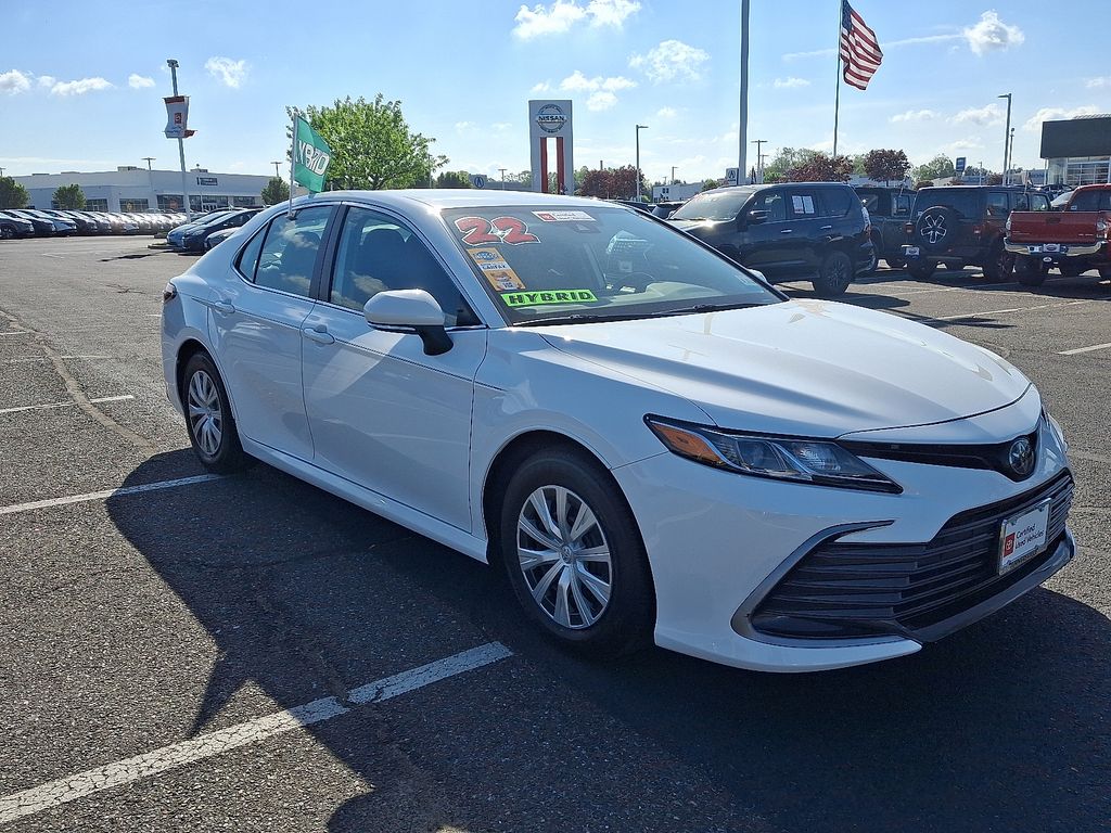 2022 Toyota Camry LE 3