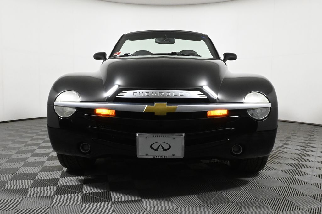 2004 Chevrolet SSR  16