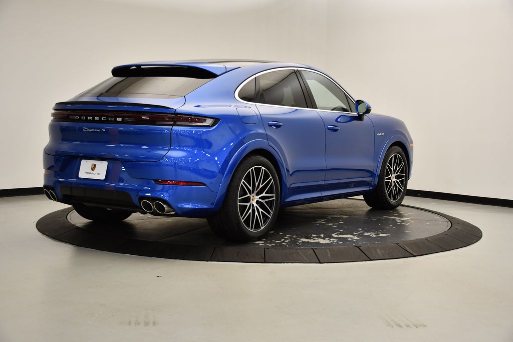 Thumbnail: 2025 Porsche  - 7