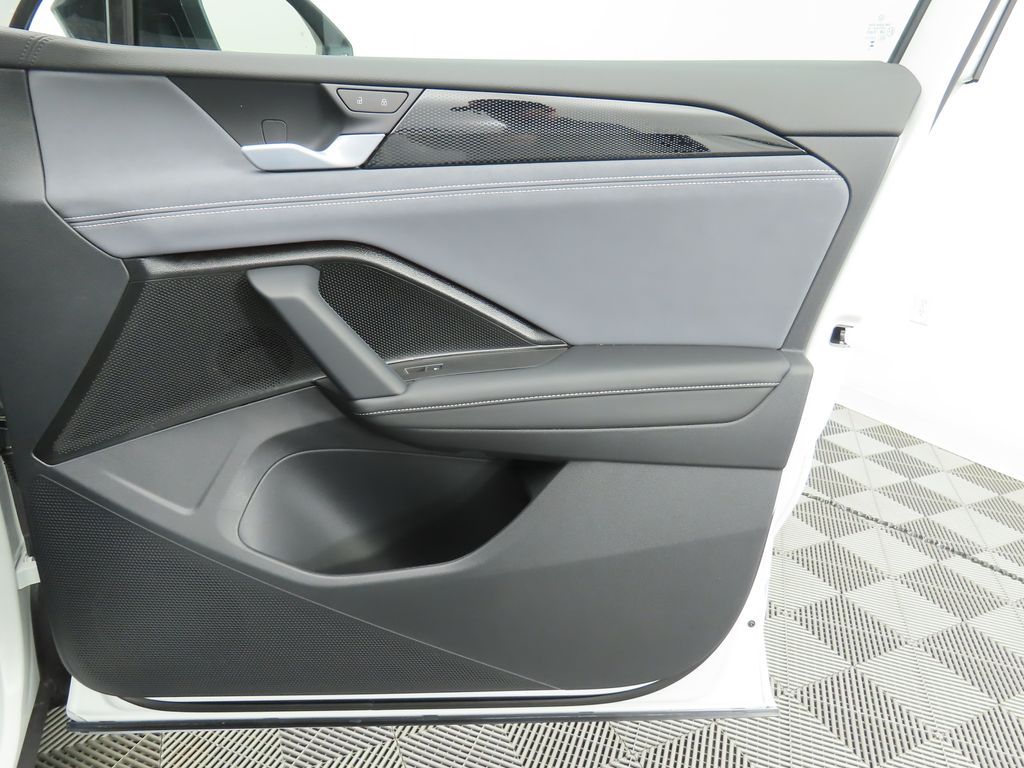 Thumbnail: 2026 Volkswagen Tiguan - 25