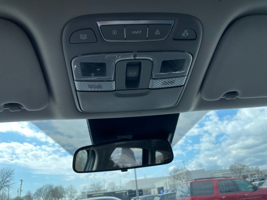 Thumbnail: 2022 Kia Telluride - 16