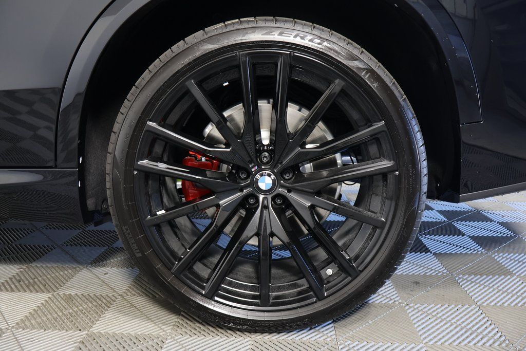 Thumbnail: 2026 BMW X5 - 10