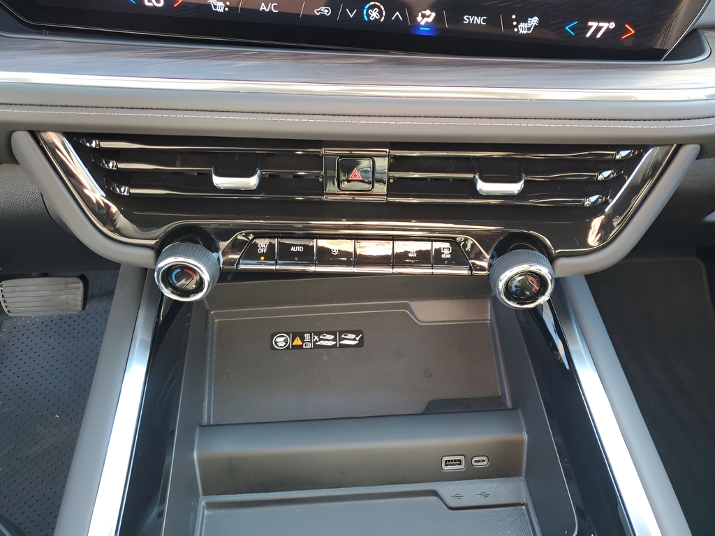 Used Car 2025 Chevrolet Suburban  Z71 For Sale Under $70,000 In Austin, Texas