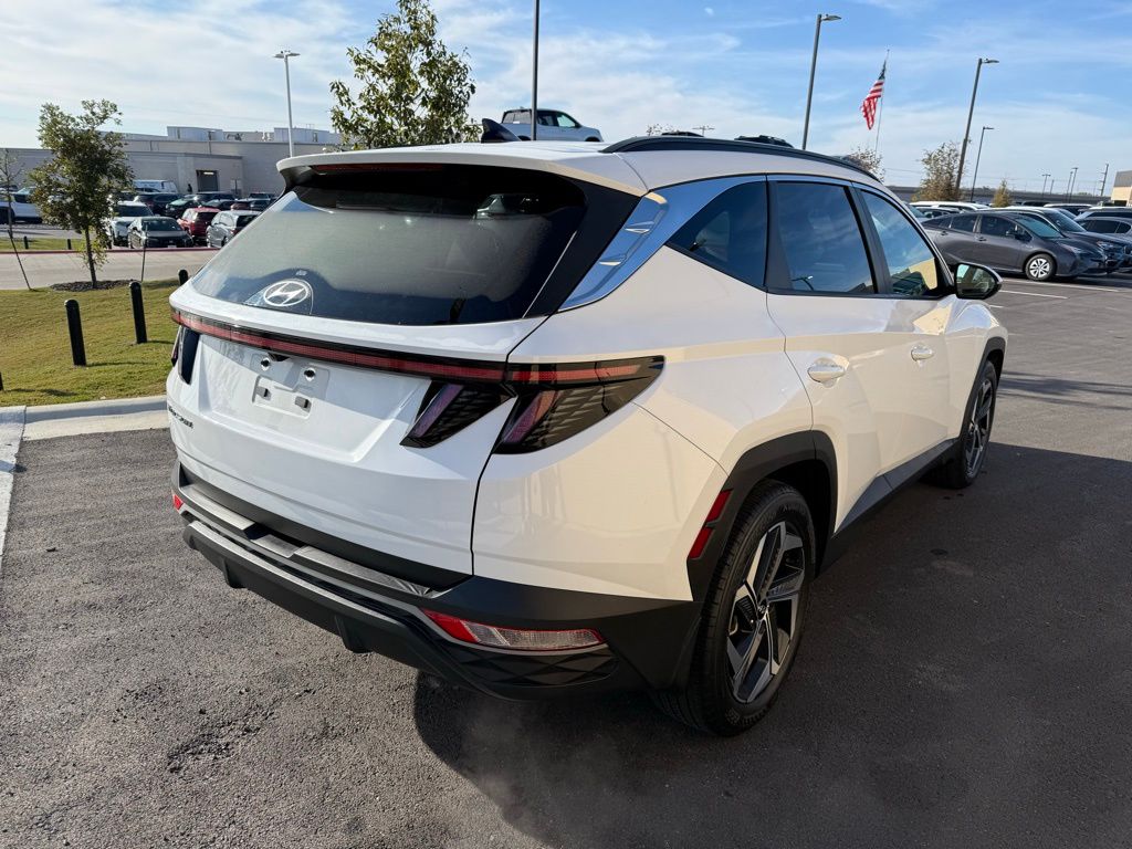 Thumbnail: 2023 Hyundai Tucson - 4