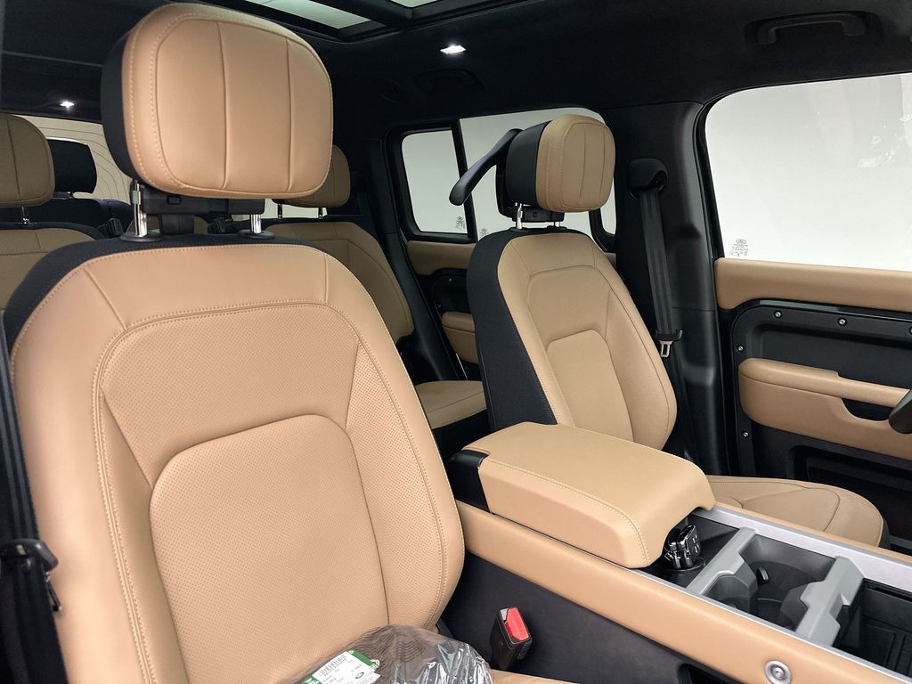 Thumbnail: 2026 Land Rover Defender - 6