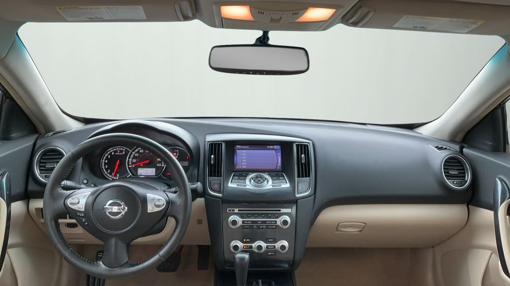 2013 Nissan Maxima 3.5 SV White at Ultimate Motorsports