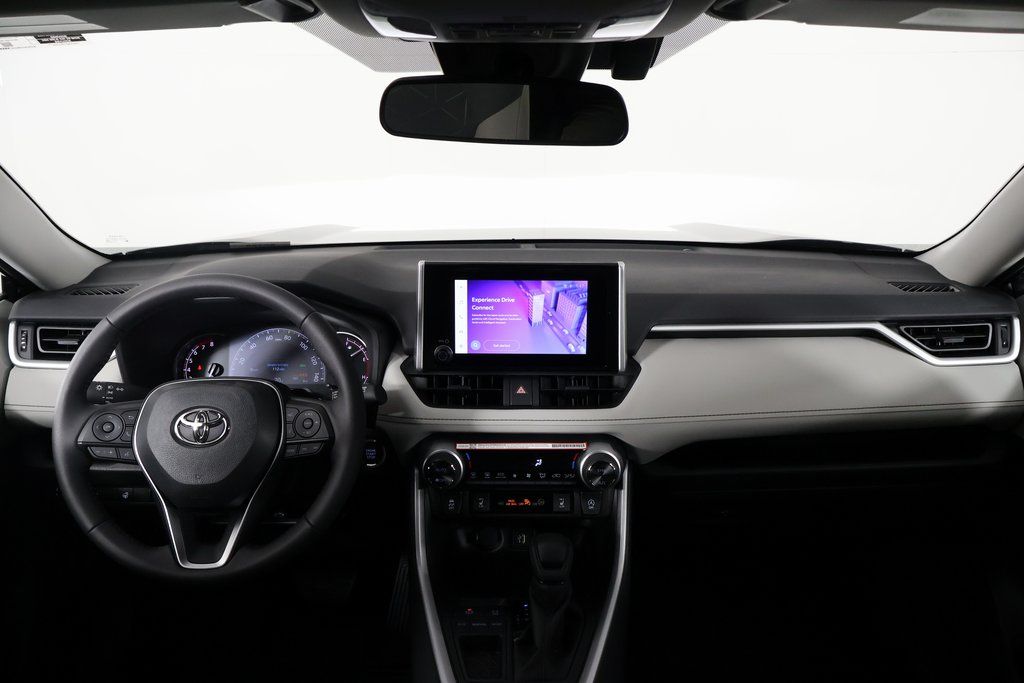 Thumbnail: 2025 Toyota RAV4 - 4