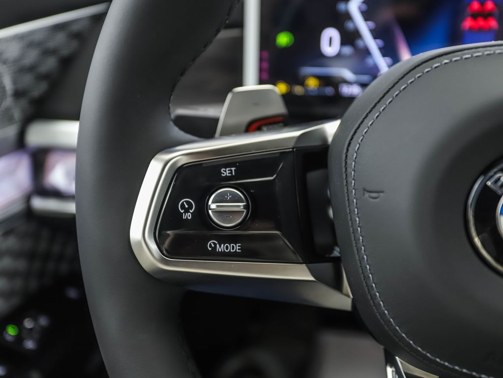 Thumbnail: 2026 BMW 7 Series - 12