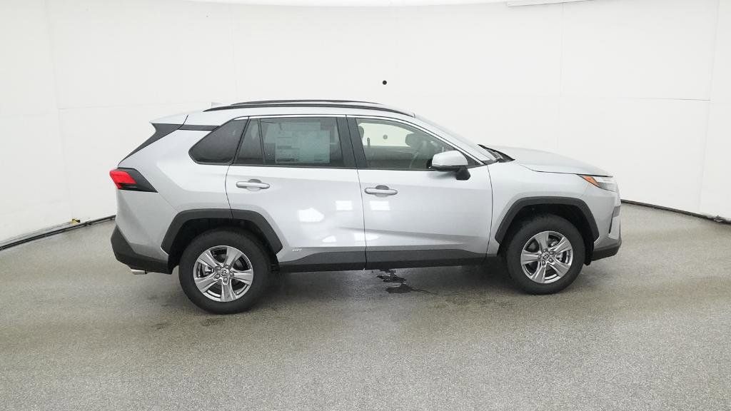Thumbnail: 2025 Toyota RAV4 - 9
