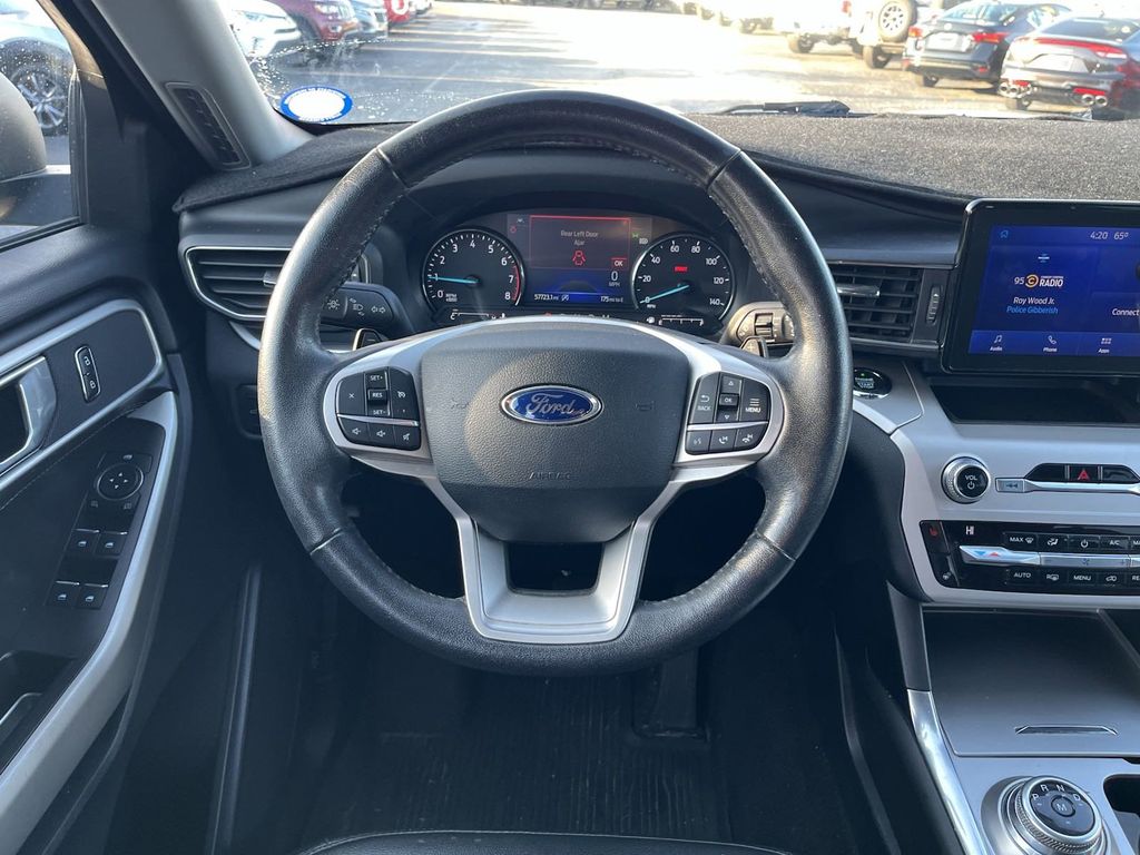 2021 Ford Explorer XLT 22