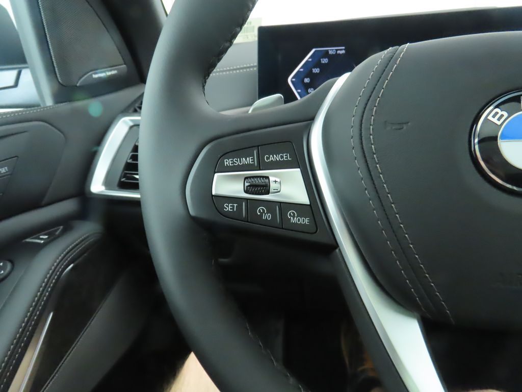 Thumbnail: 2026 BMW X5 - 11