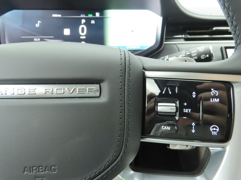 Thumbnail: 2025 Land Rover Range Rover - 12