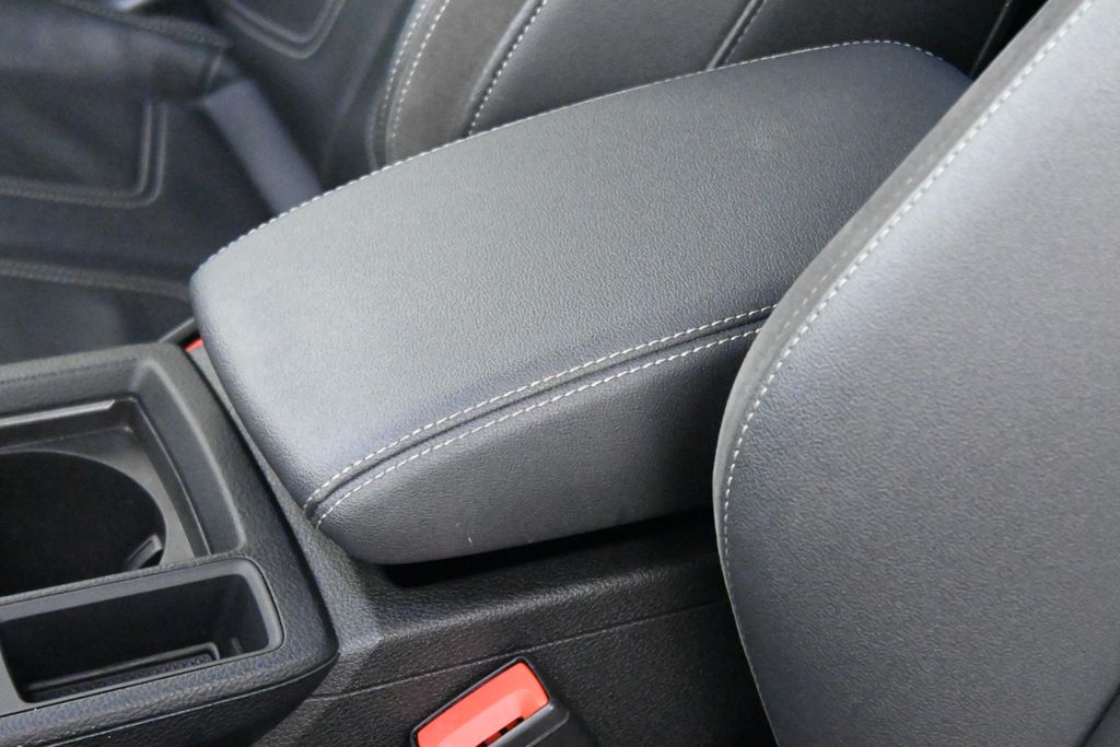 Thumbnail: 2022 Audi Q3 - 26