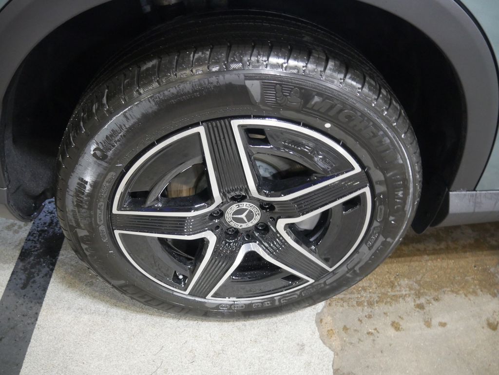 Thumbnail: 2026 Mercedes-Benz GLC - 14