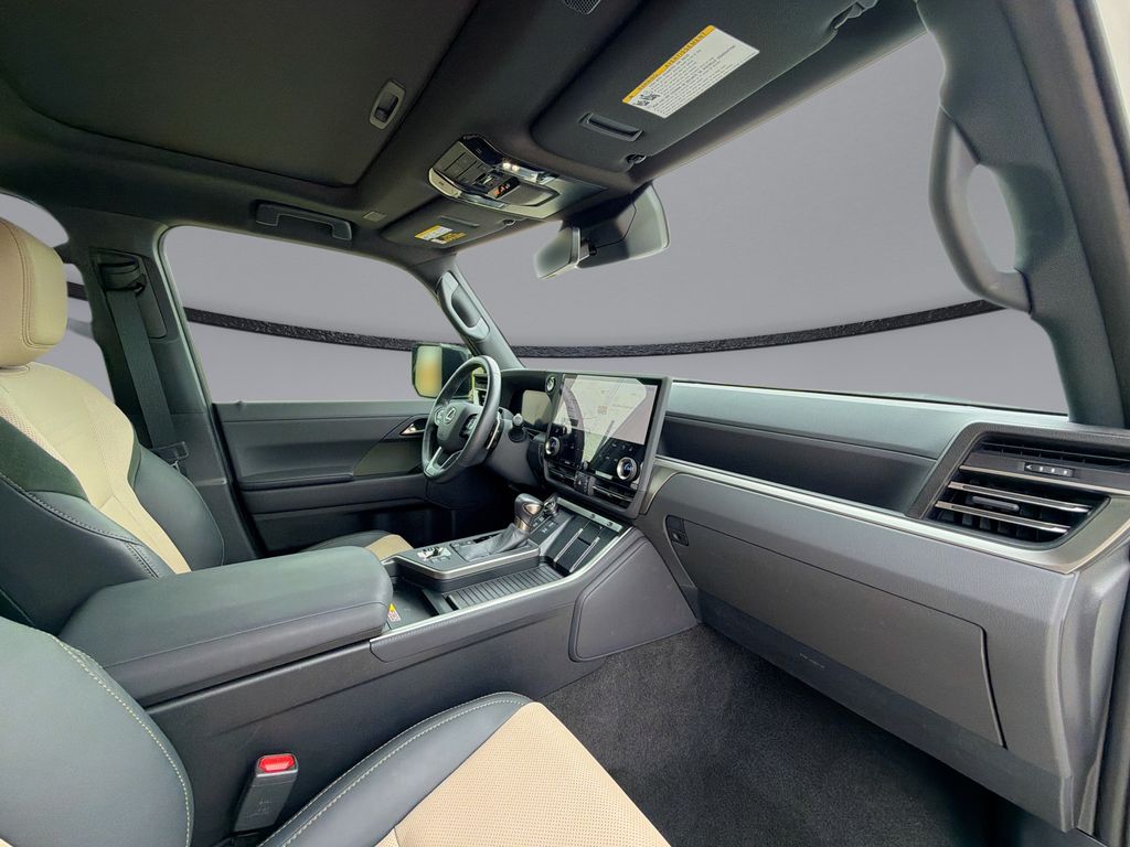 Thumbnail: 2024 Lexus GX - 15