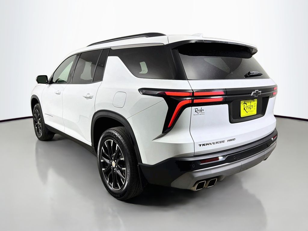 Used 2025 Chevrolet Traverse SUV