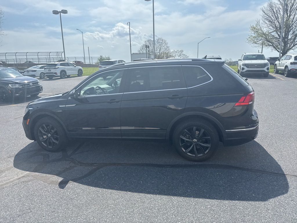 2024 Volkswagen Tiguan 2.0T SE Black at Sutliff Volkswagen
