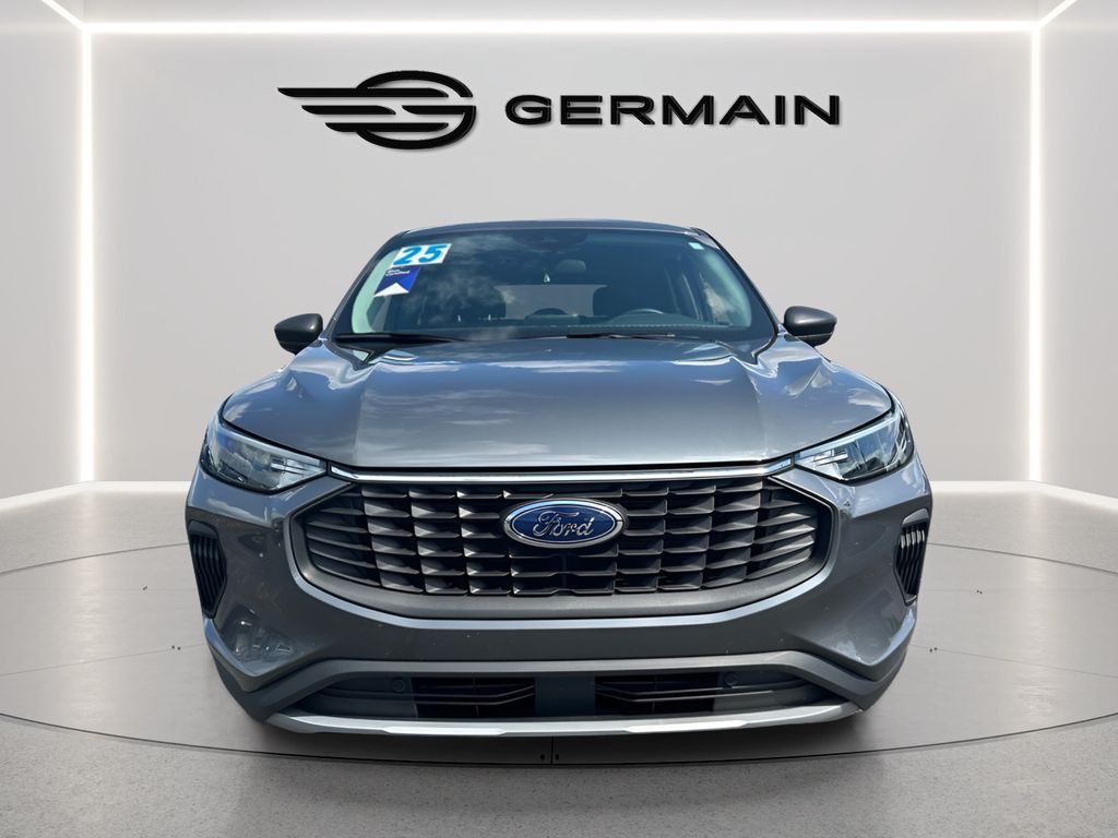 Certified Used 2025 Gray Ford Active image 3
