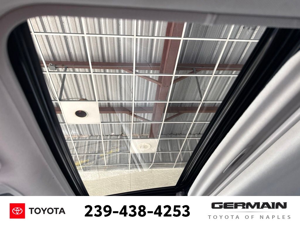 Used 2022 Silver Toyota XLE image 16