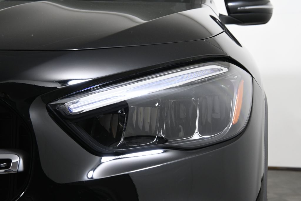 Thumbnail: 2025 Mercedes-Benz GLA - 10