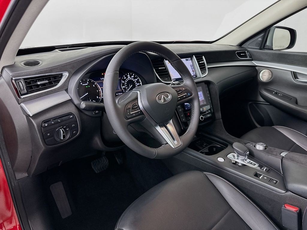 Thumbnail: 2022 INFINITI QX50 - 9