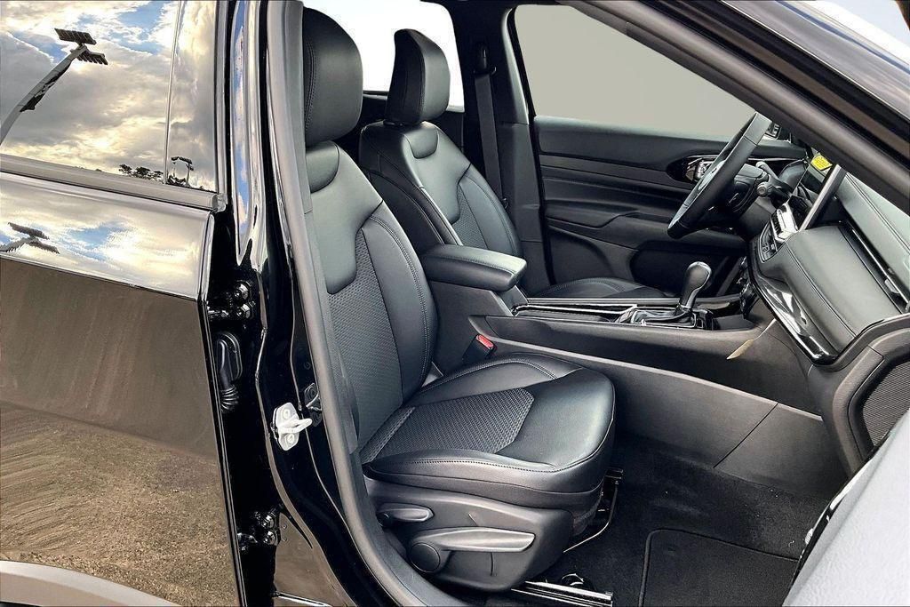 2026 Jeep Compass Latitude - 7