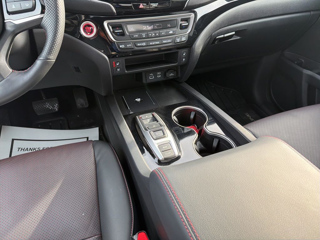 Thumbnail: 2025 Honda Ridgeline - 17