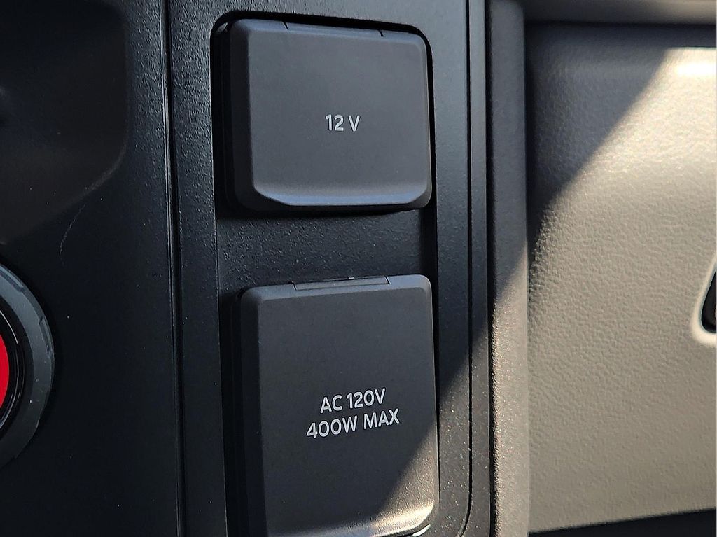 2026 Ford F-350 Super Duty XLT - Photo 12
