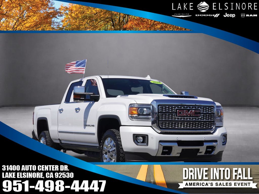 White Frost Tricoat 2018 GMC Sierra 2500HD Pickup Truck Four-Wheel Drive 6-Speed Automatic
