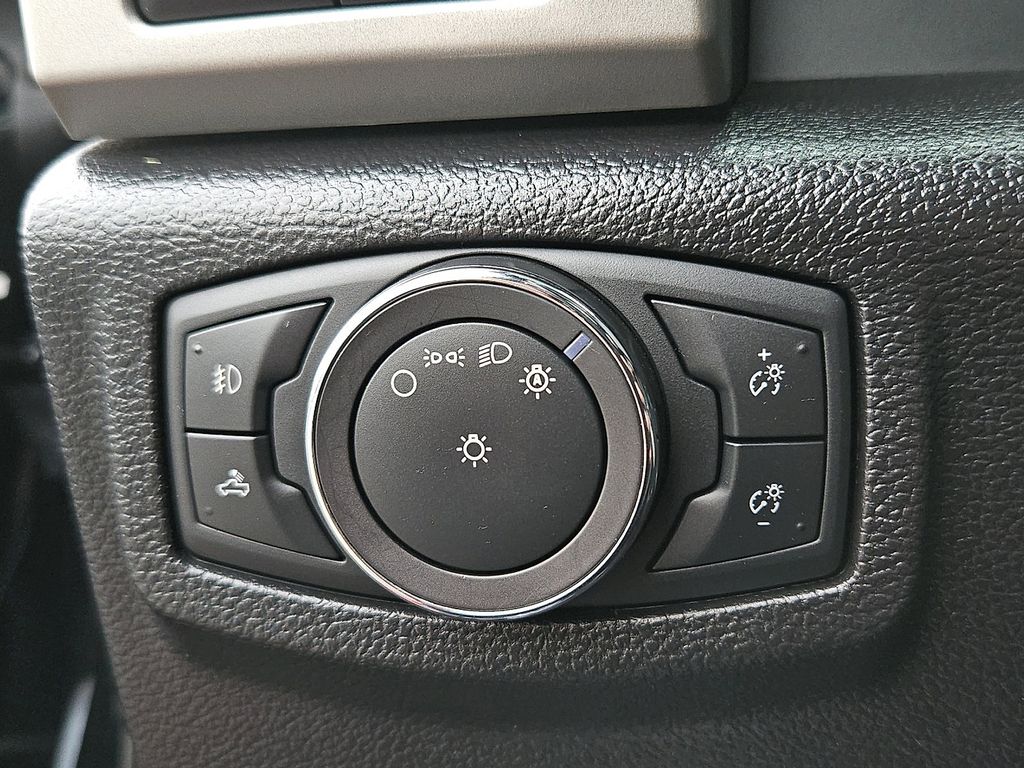 Thumbnail: 2018 Ford F-150 - 25