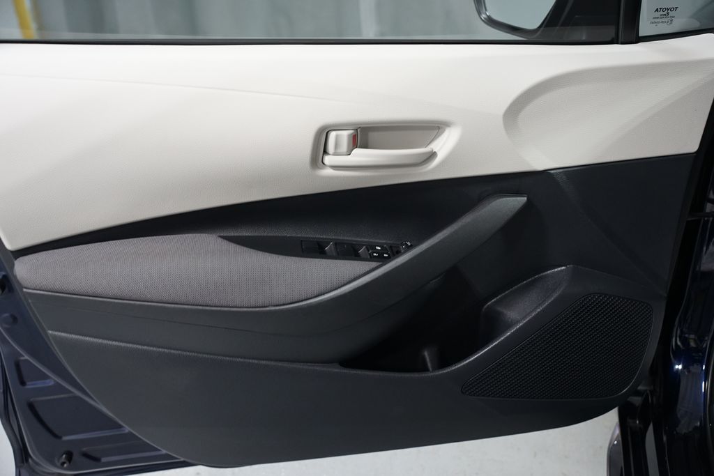 Thumbnail: 2025 Toyota Corolla - 27