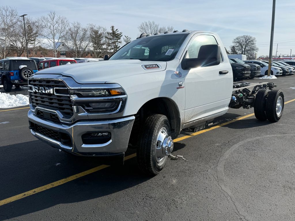 View vehicle photo 3