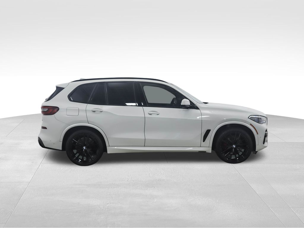 Thumbnail: 2022 BMW X5 - 6