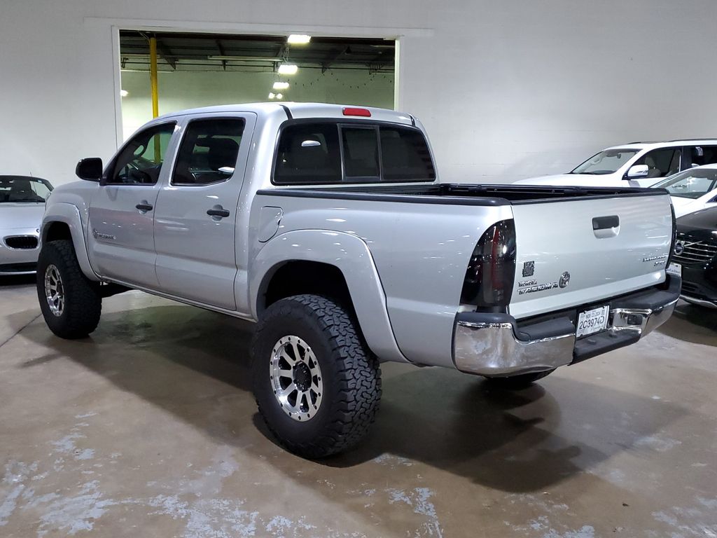 2013 Toyota Tacoma PreRunner 24